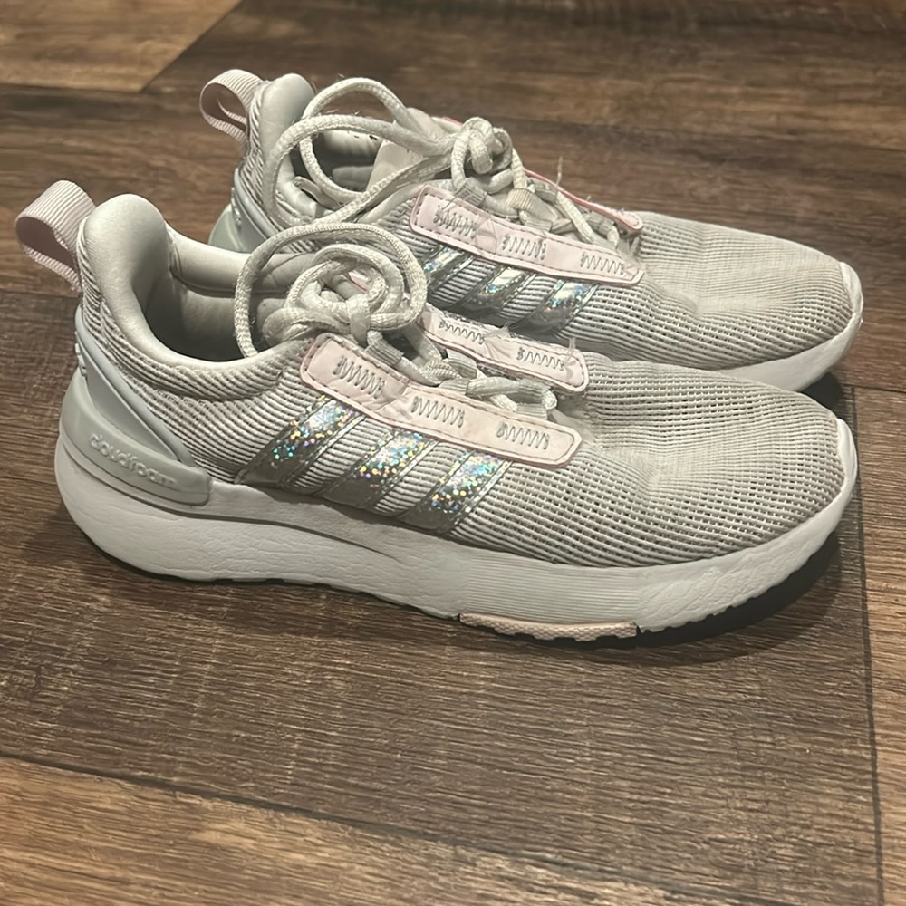 Adidas tennis shoe